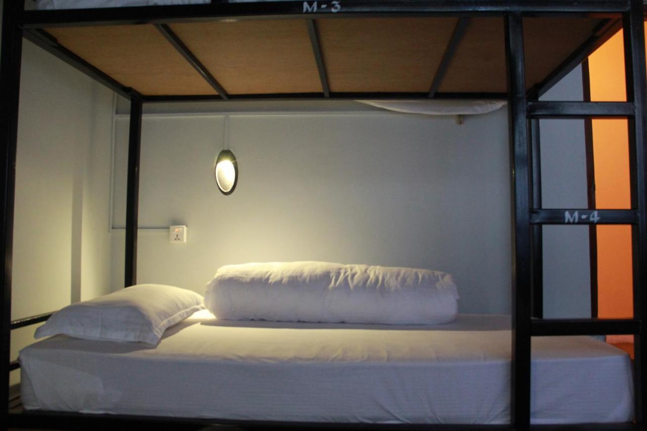 Gaurishankar Backpackers Hostel Pokhara Bagian luar foto
