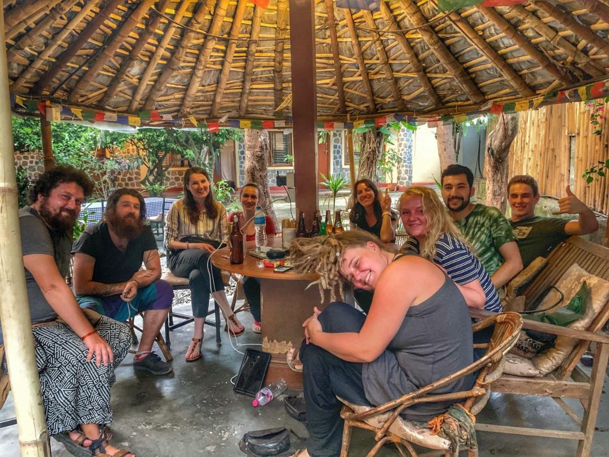 Gaurishankar Backpackers Hostel Pokhara Bagian luar foto