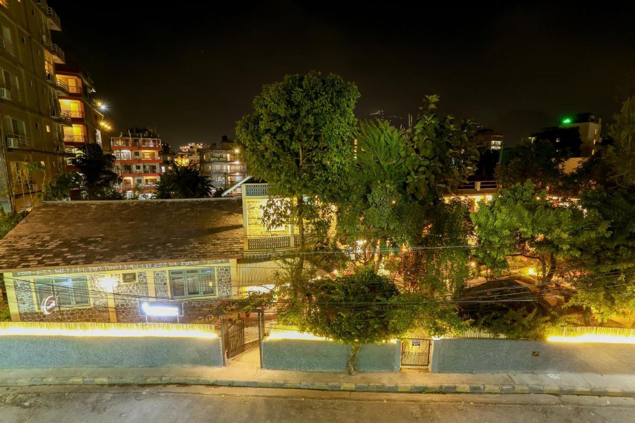 Gaurishankar Backpackers Hostel Pokhara Bagian luar foto